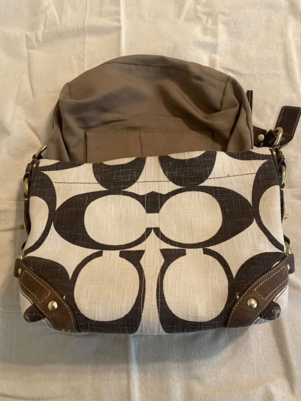 Authentic Coach Signature Carly Medium Shoulder Bag – Style 10794 (A0773)